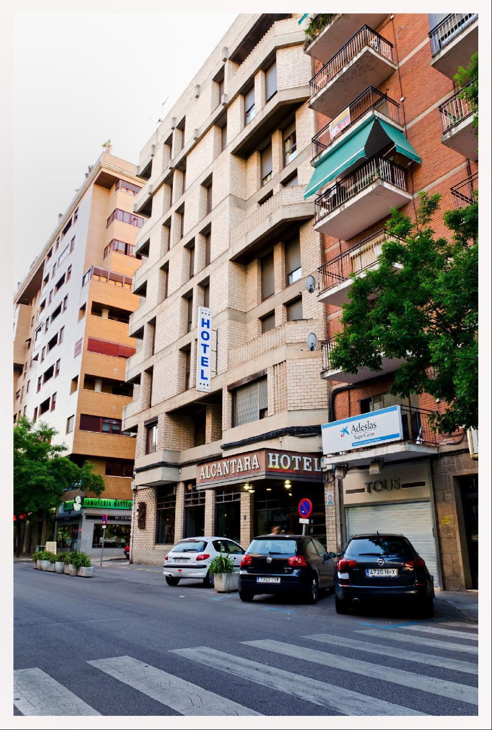 Hotel Alcantara Caces Exterior foto